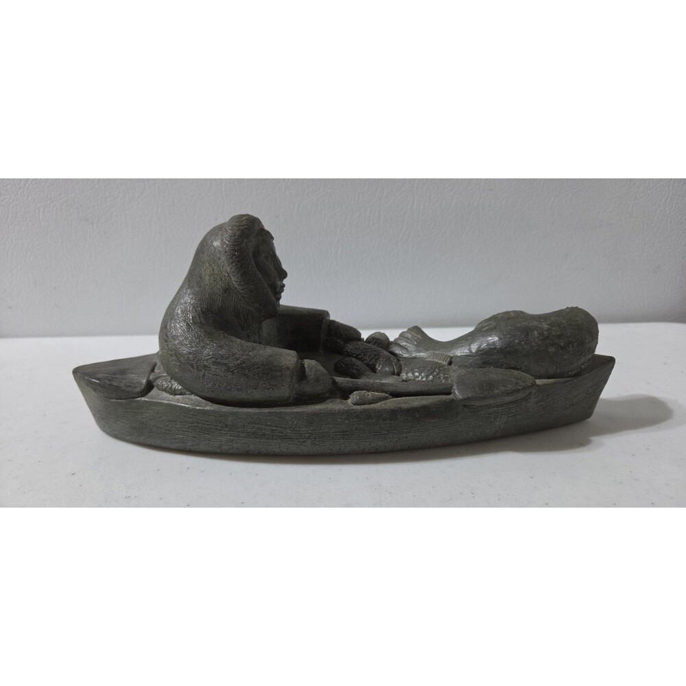 Signed WE Edmond Wolf Handmade Soapstone Eskimo Kayak Catch Of Day 10" Figurine - Picture 3 of 5